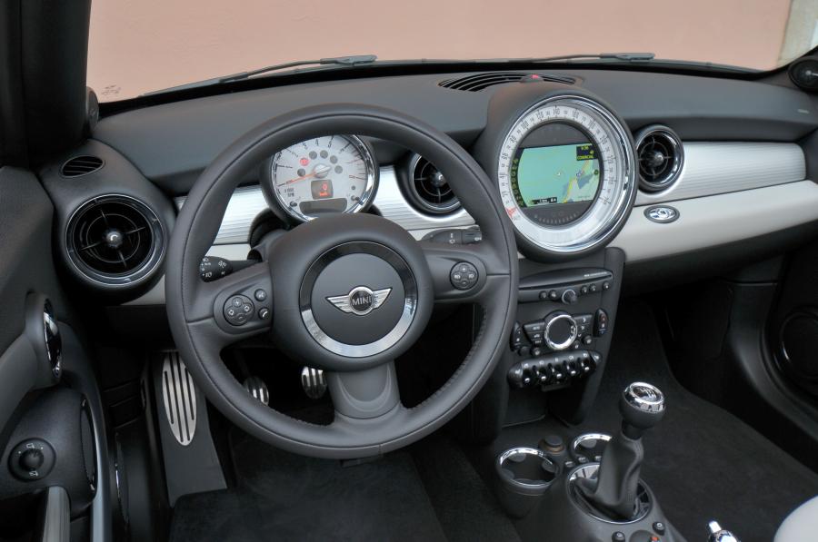  Mini Roadster 2012 года  (фото 49 из 395)